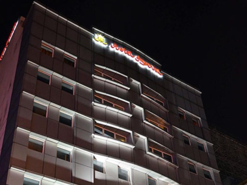 Hotel Imperial Куала Лумпур Екстериор снимка